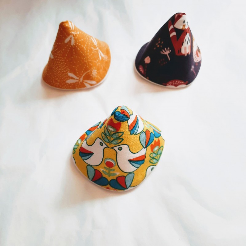 3 cônes "Pare-Pipi" (de nombreux autres motifs sont disponibles) - Nomad'Créa 3 cônes "Pare-Pipi" (de nombreux autres motifs sont disponibles) - Nomad'Créa